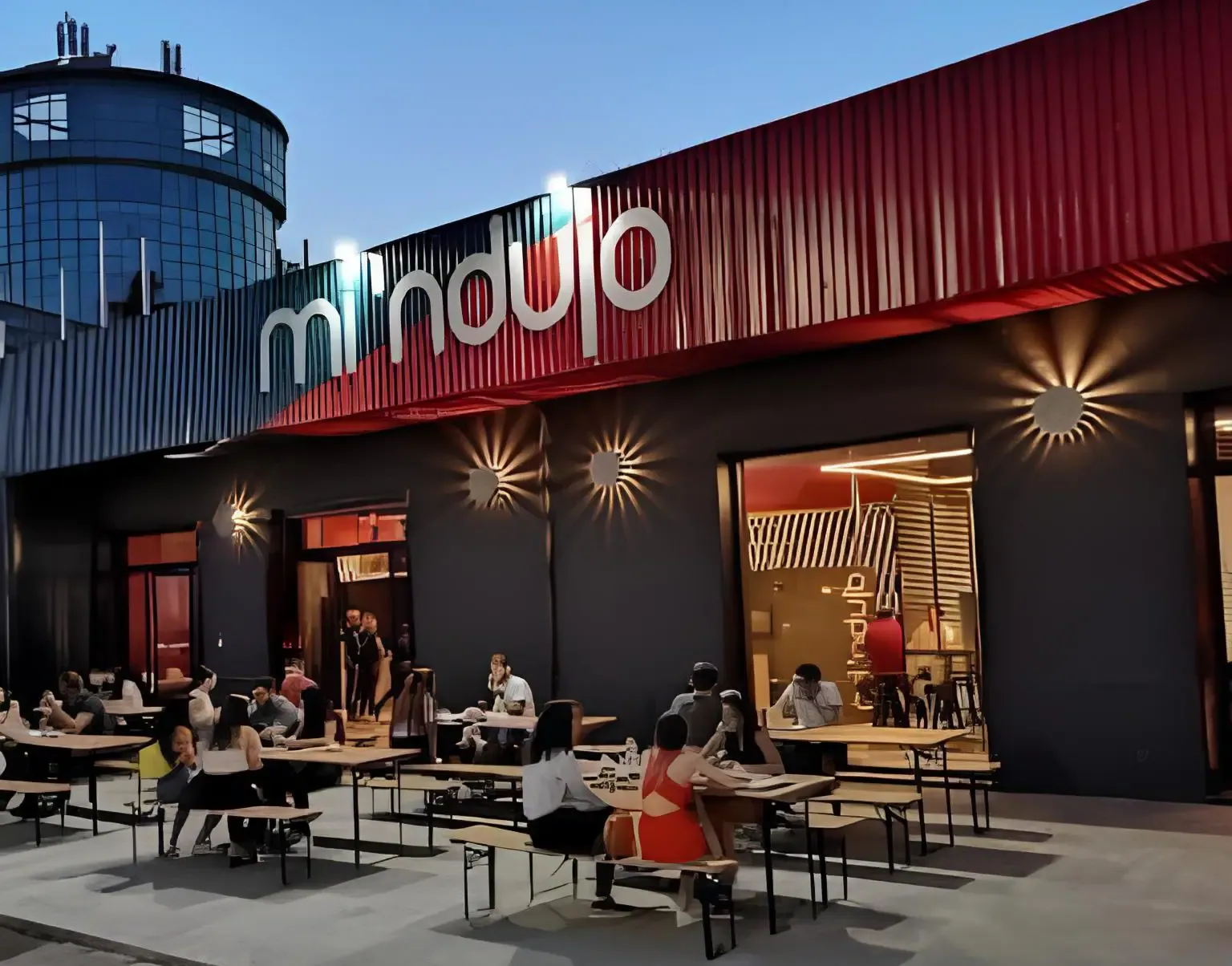 Il ristorante Mi 'Ndujo di via Tuscolana